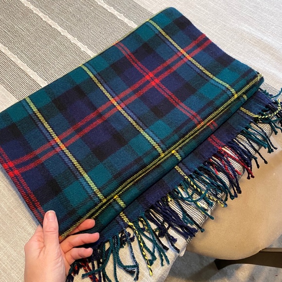 Warm Winter plaid scarf - Picture 1 of 4